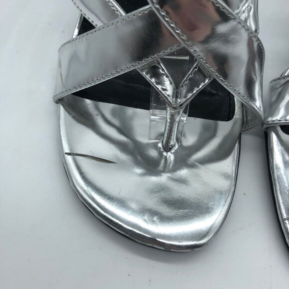 Vince Camuto Miloani Flare Heel Sandal Silver Strappy Open Toe Leather 6.5 M - Picture 3 of 8